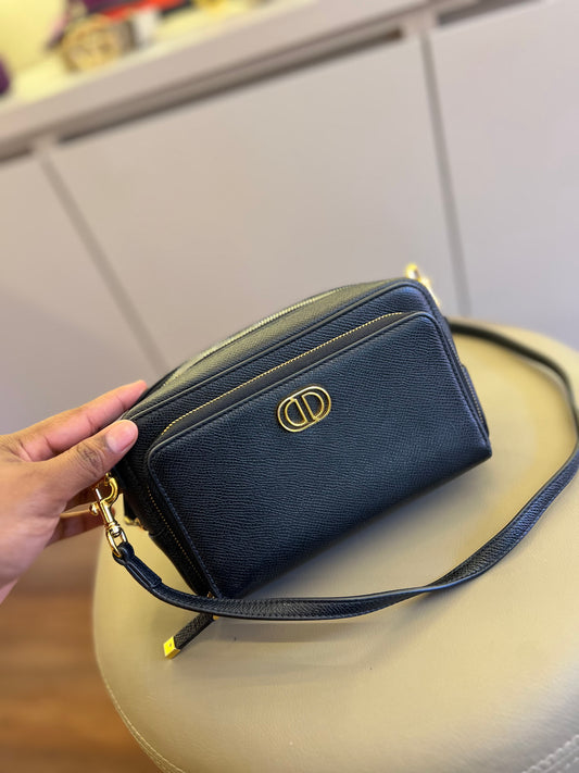 Christian Dior Cannage em Couro Preto