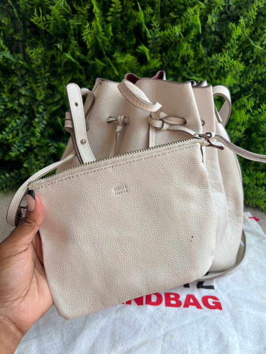 Bolsa Schutz Bucket Off White