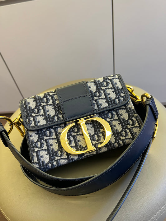 Dior 30 Montaigne Monograma