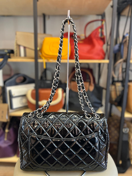Chanel Single Flap Jumbo Verniz Preta