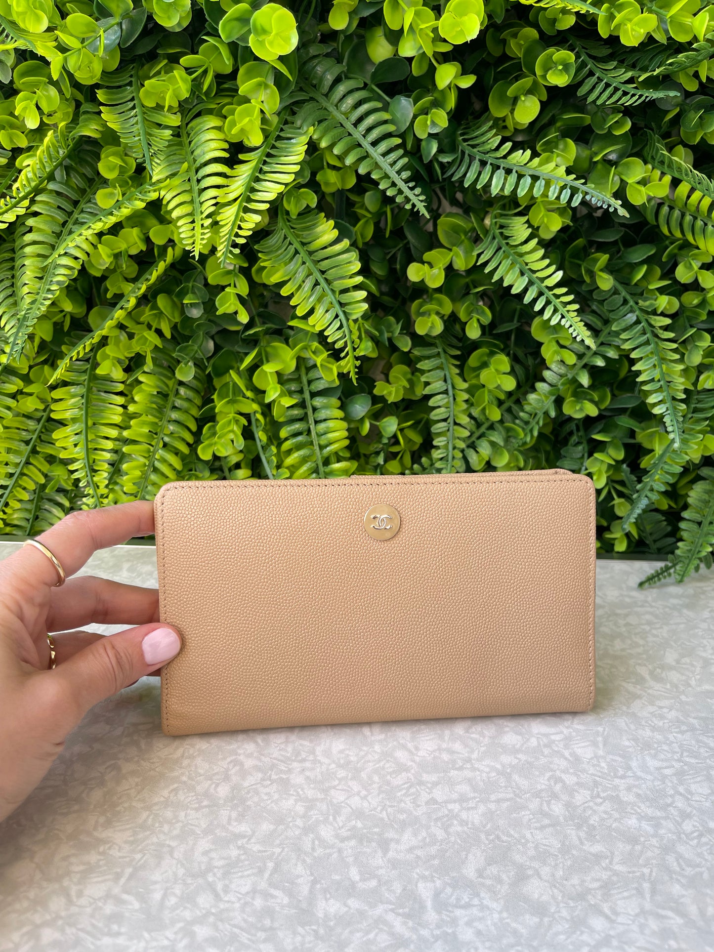 Carteira Chanel Logo Nude