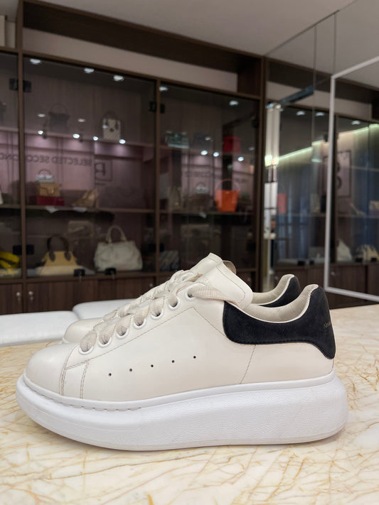 Tênis Alexander McQueen Oversized Branco