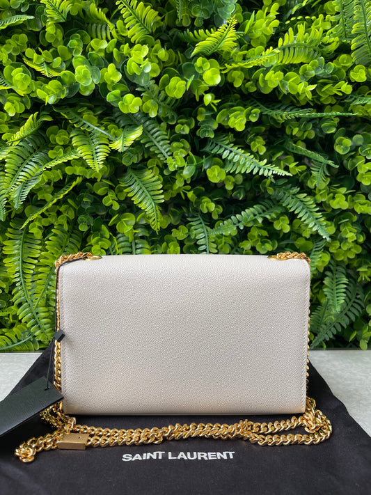 Saint Laurent Kate em Couro Grain Off White