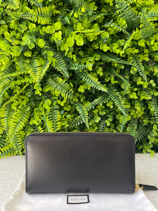 Carteira Gucci Interlocking Preta