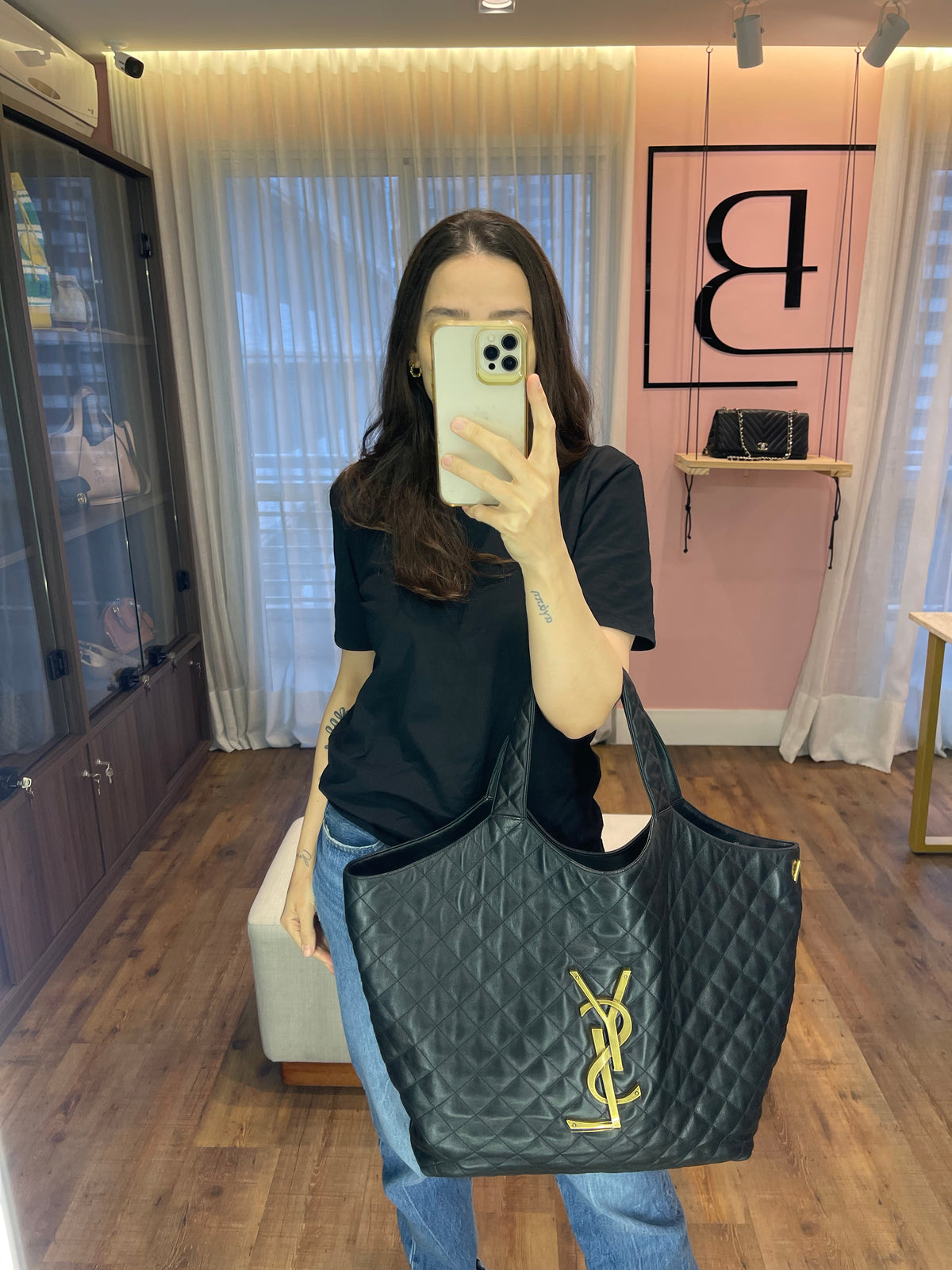 Saint Laurent Icare Tote Preta