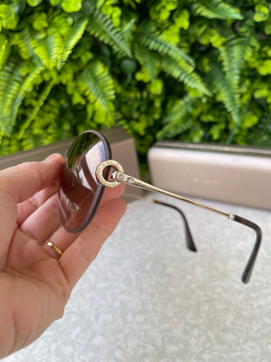 Óculos de Sol Bvlgari Round Frame
