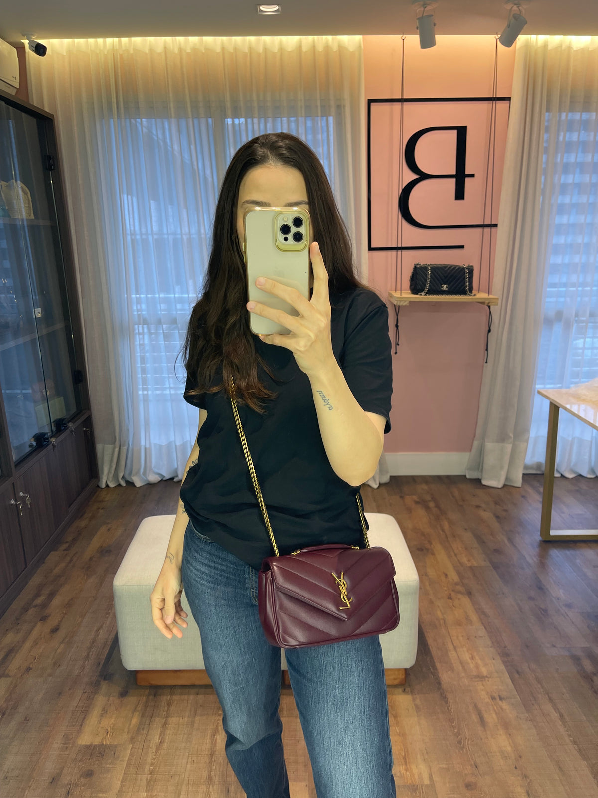 Saint Laurent Loulou em Couro Matelassê Bordô