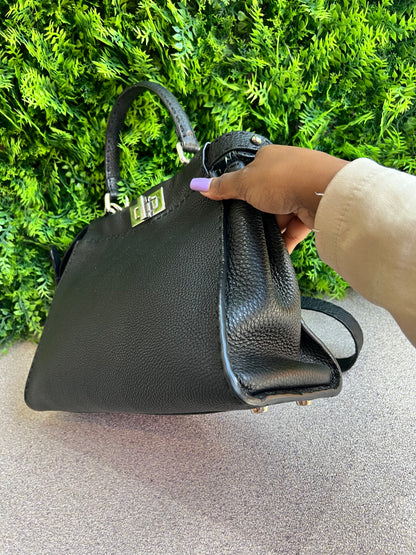 Fendi Peekaboo Preta