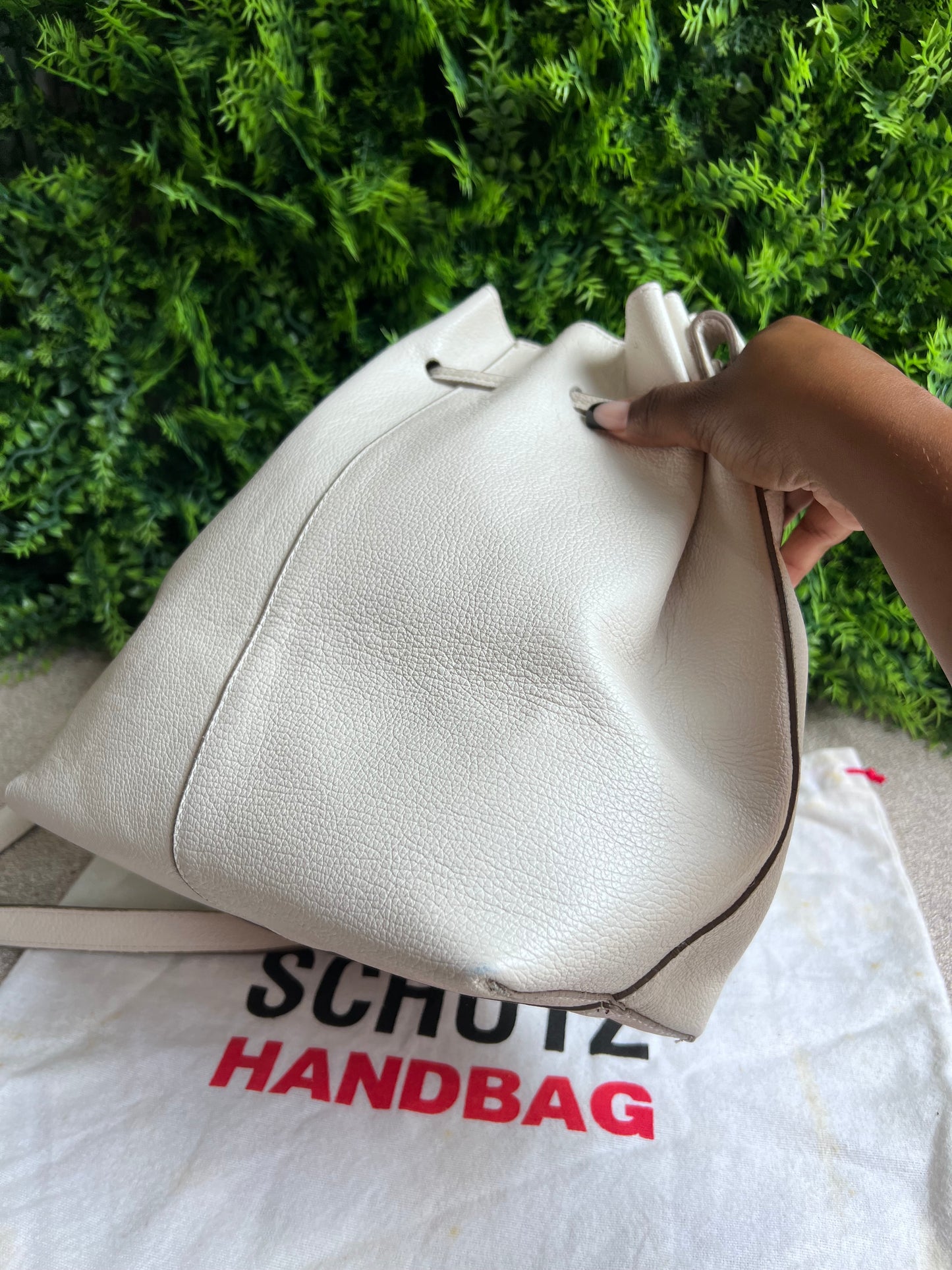Bolsa Schutz Bucket Off White