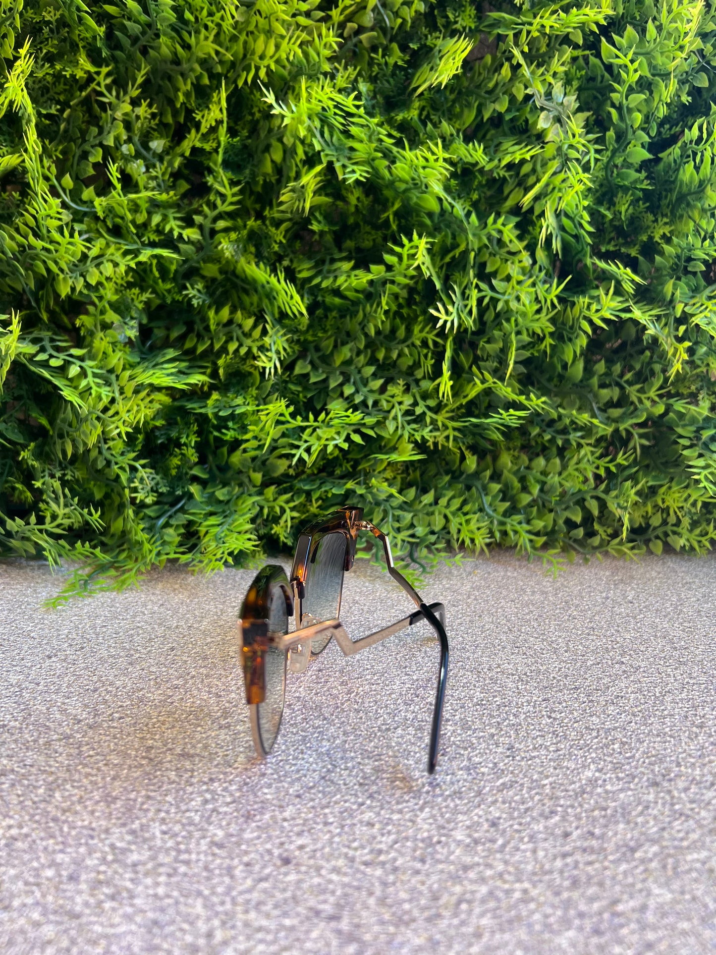 Óculos de Sol Fendi Tortoise