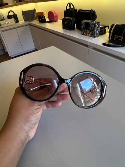 Óculos de Sol Gucci Round Interlock