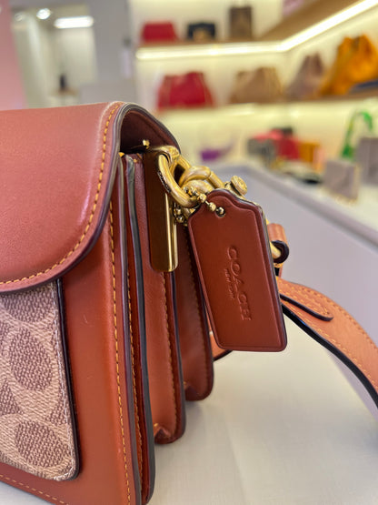Coach Tabby 20 Signature