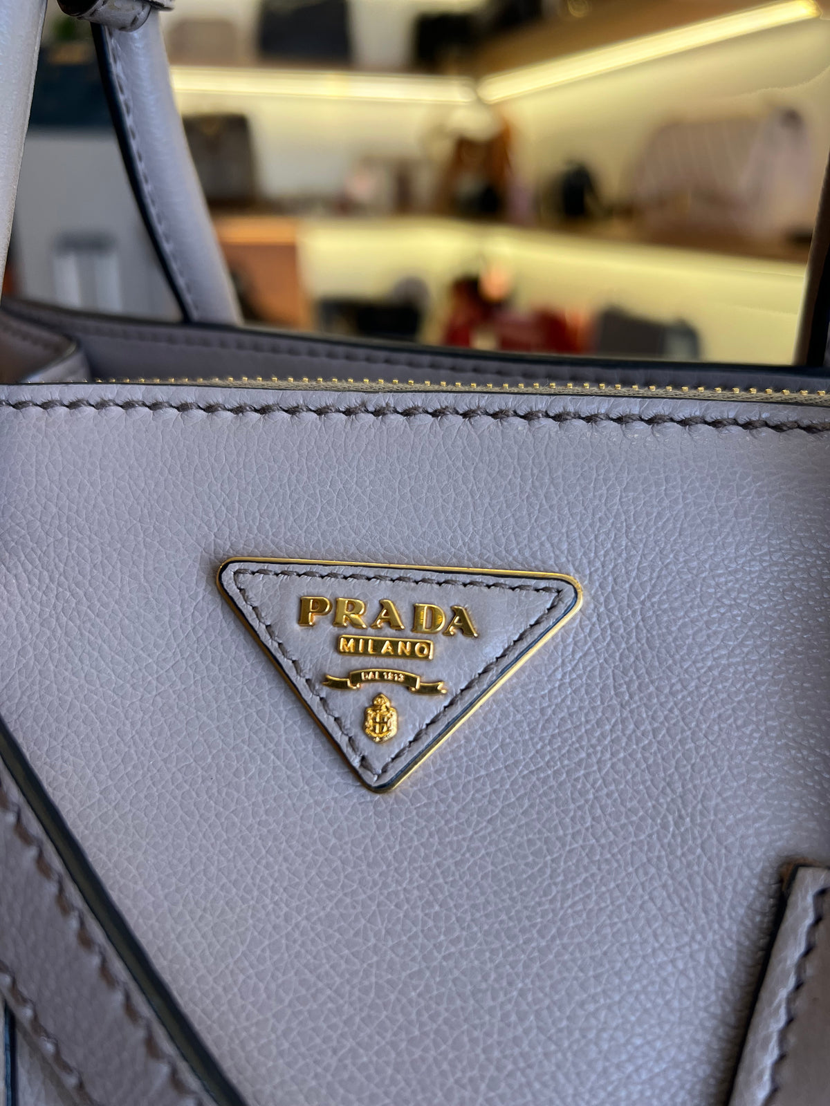 Prada Twin Pocket Cinza