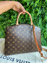 Louis Vuitton Grand Palais Monograma