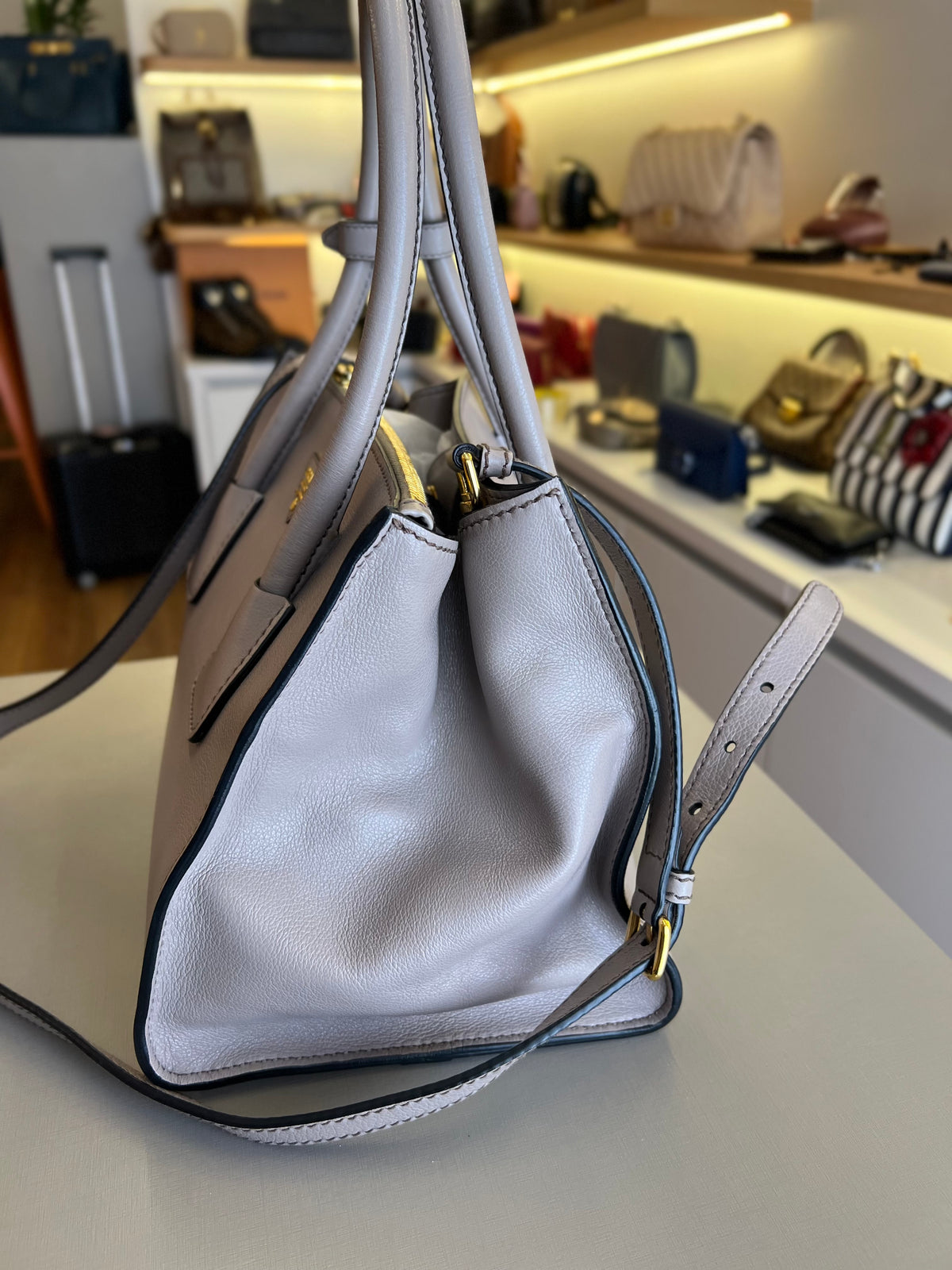 Prada Twin Pocket Cinza