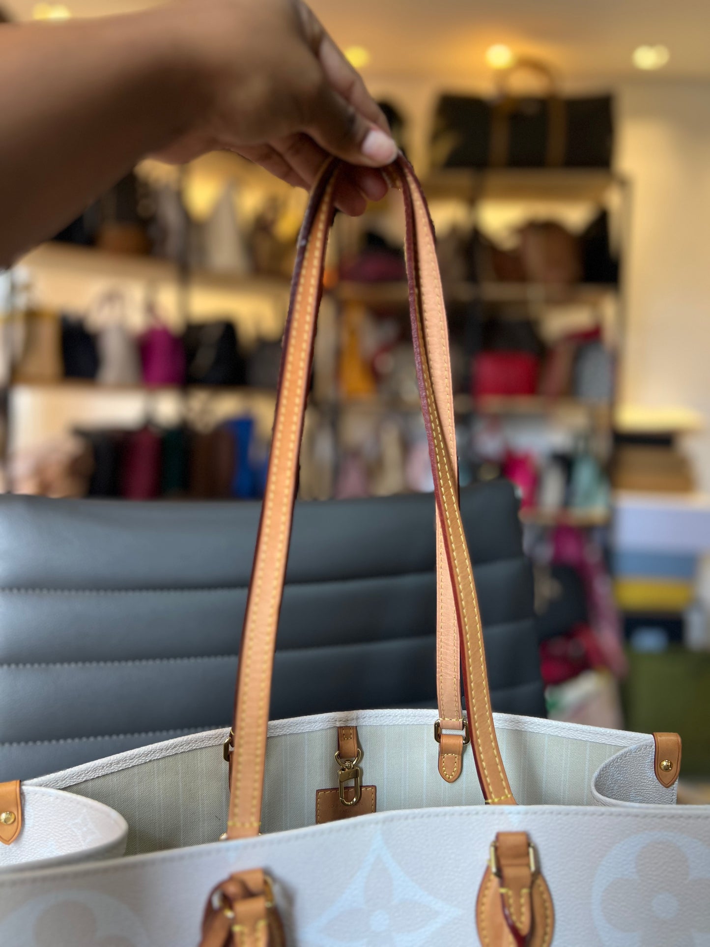 Louis Vuitton On the go By the Pool GM