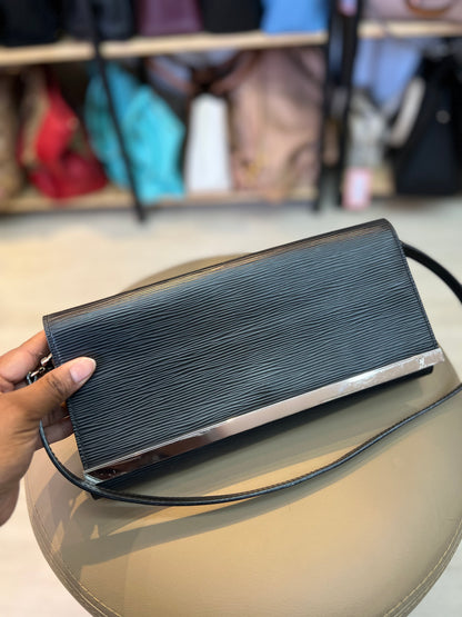 Louis Vuitton Pochette Couro EPI