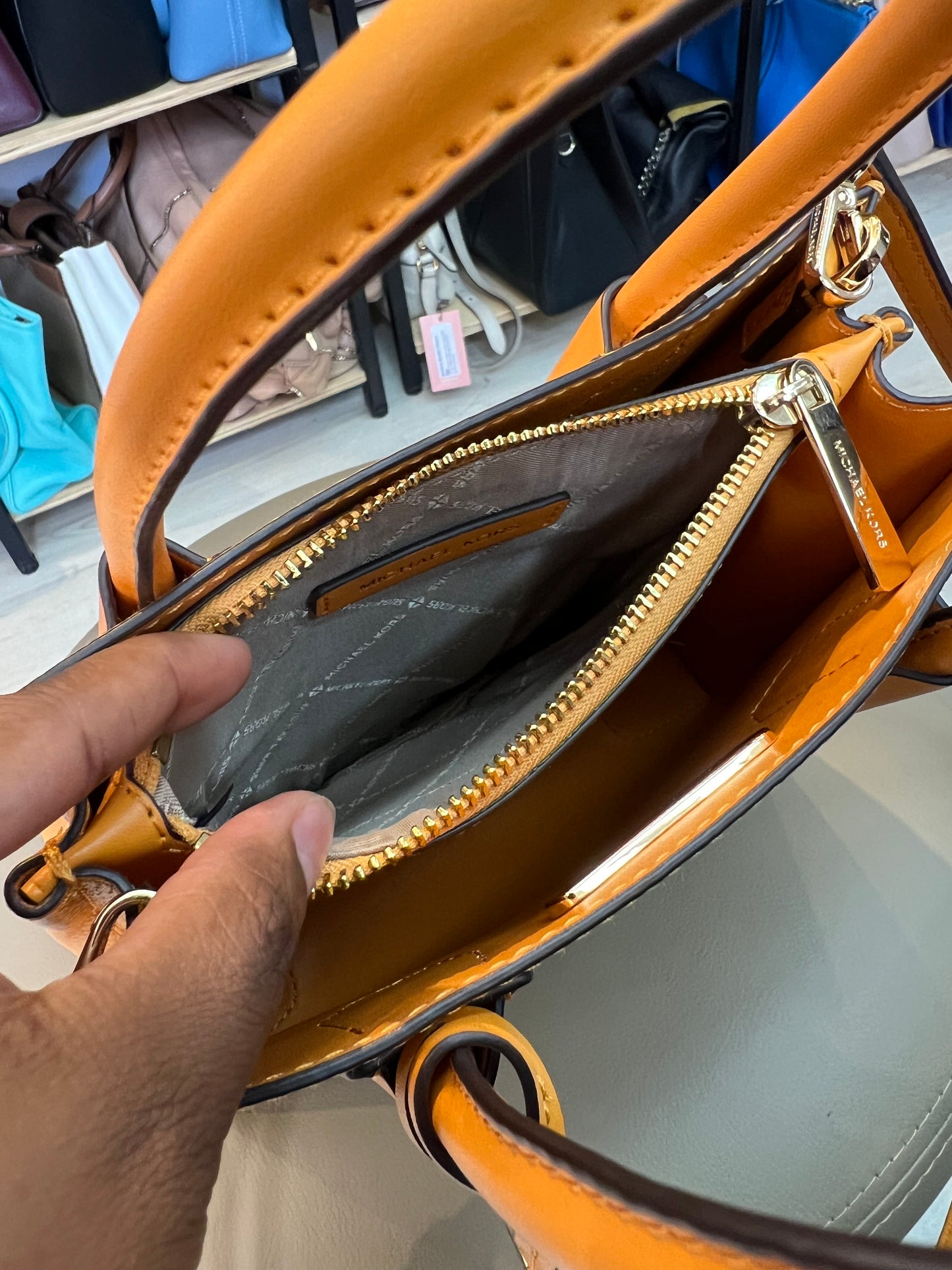 Michael Kors Mercer Amarela
