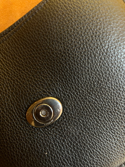 Coach Amelia Saddle Preta