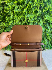 Burberry Check Crossbody Marrom