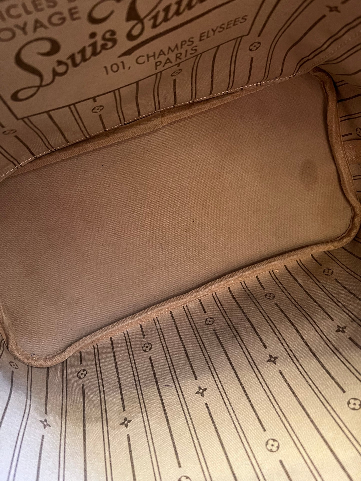 Louis Vuitton Neverfull Monograma MM