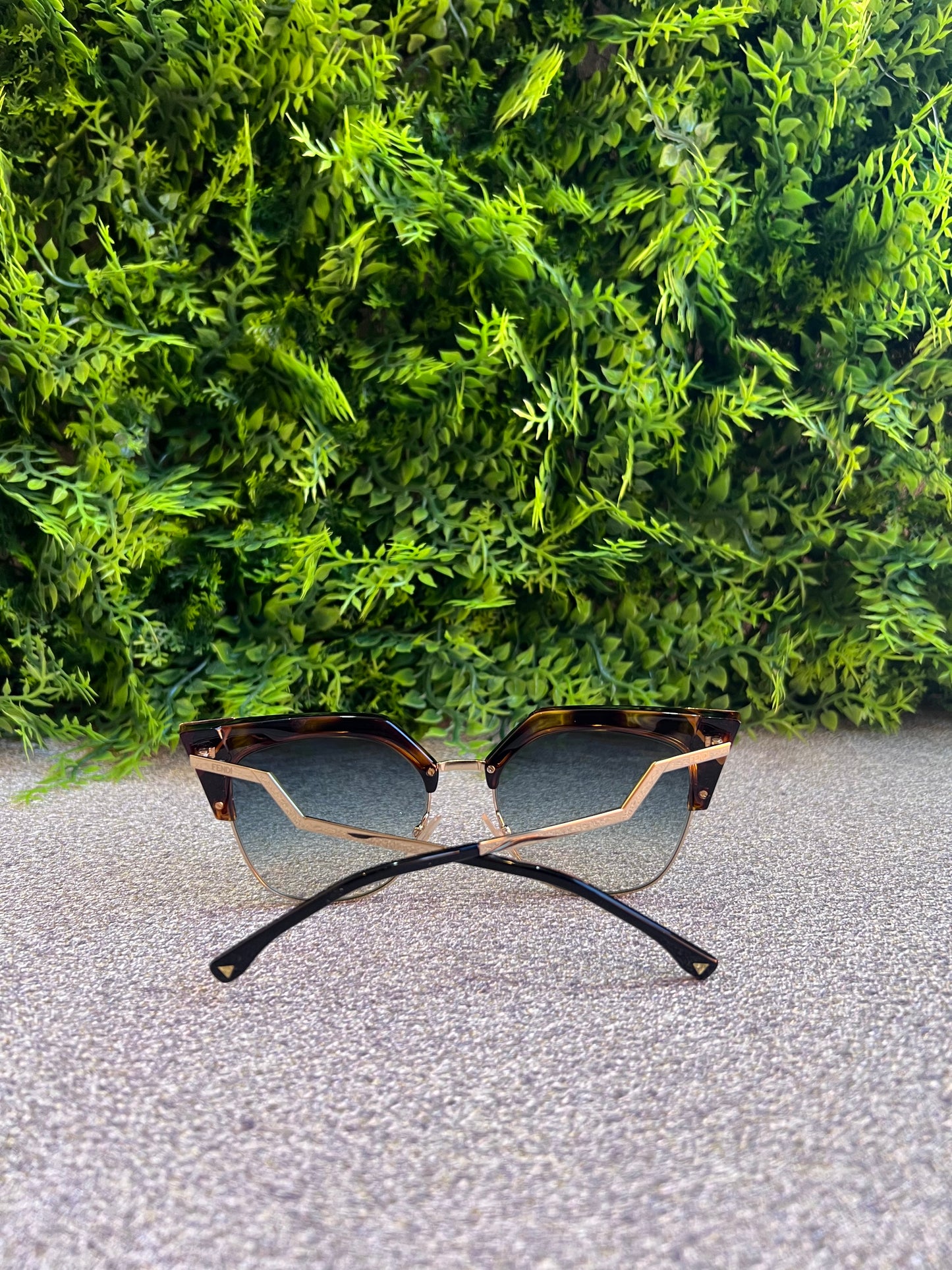 Óculos de Sol Fendi Tortoise