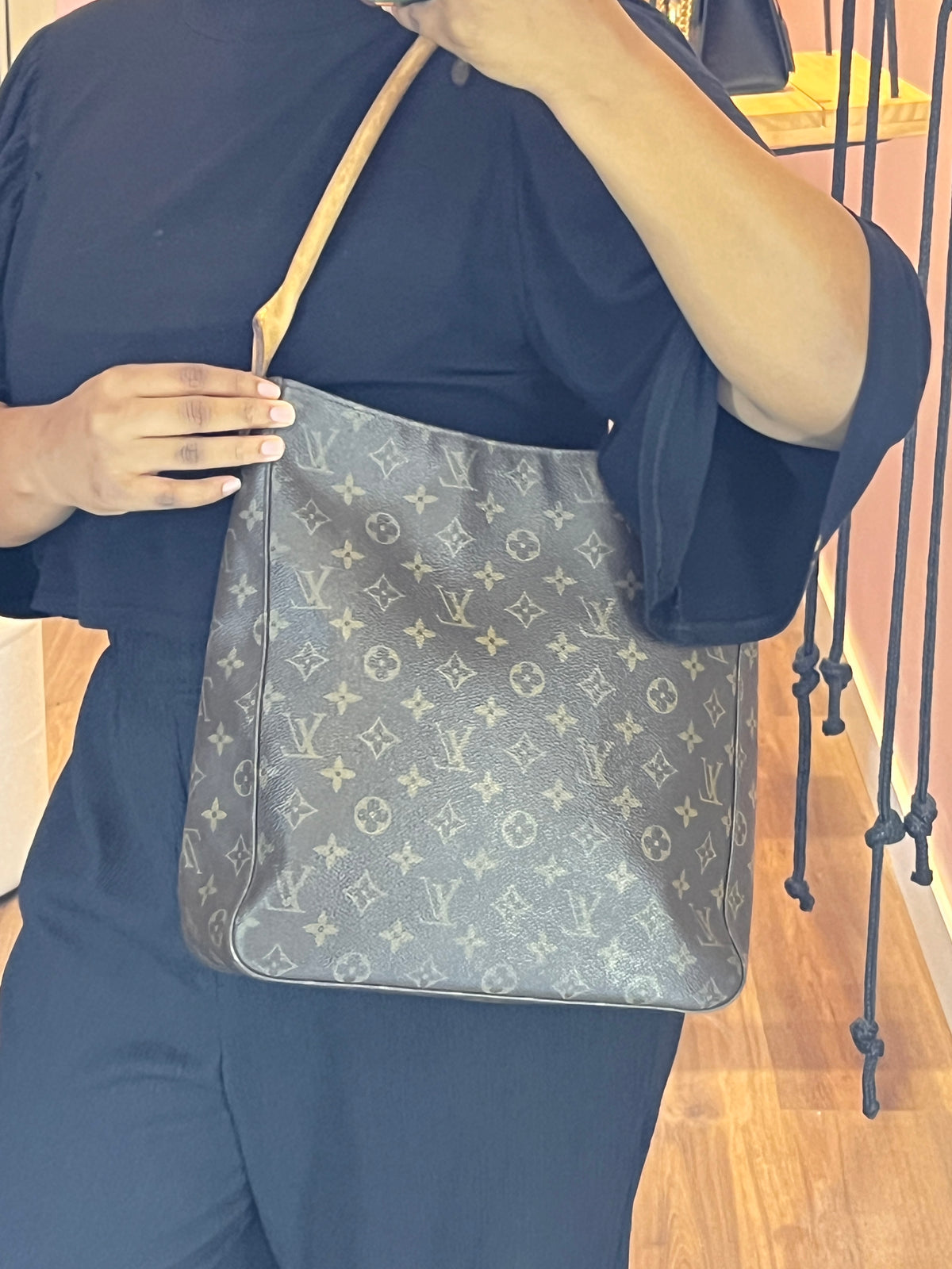 Louis Vuitton Looping Monogram