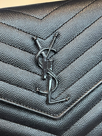 Saint Laurent Cassandre em Matelassê Preto