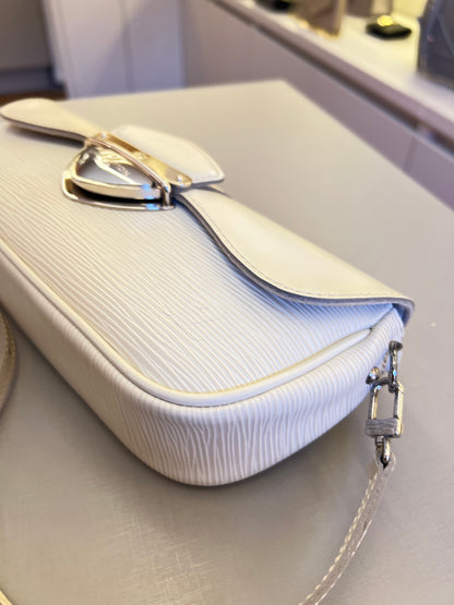 Louis Vuitton Pochette Montaigne Couro EPI