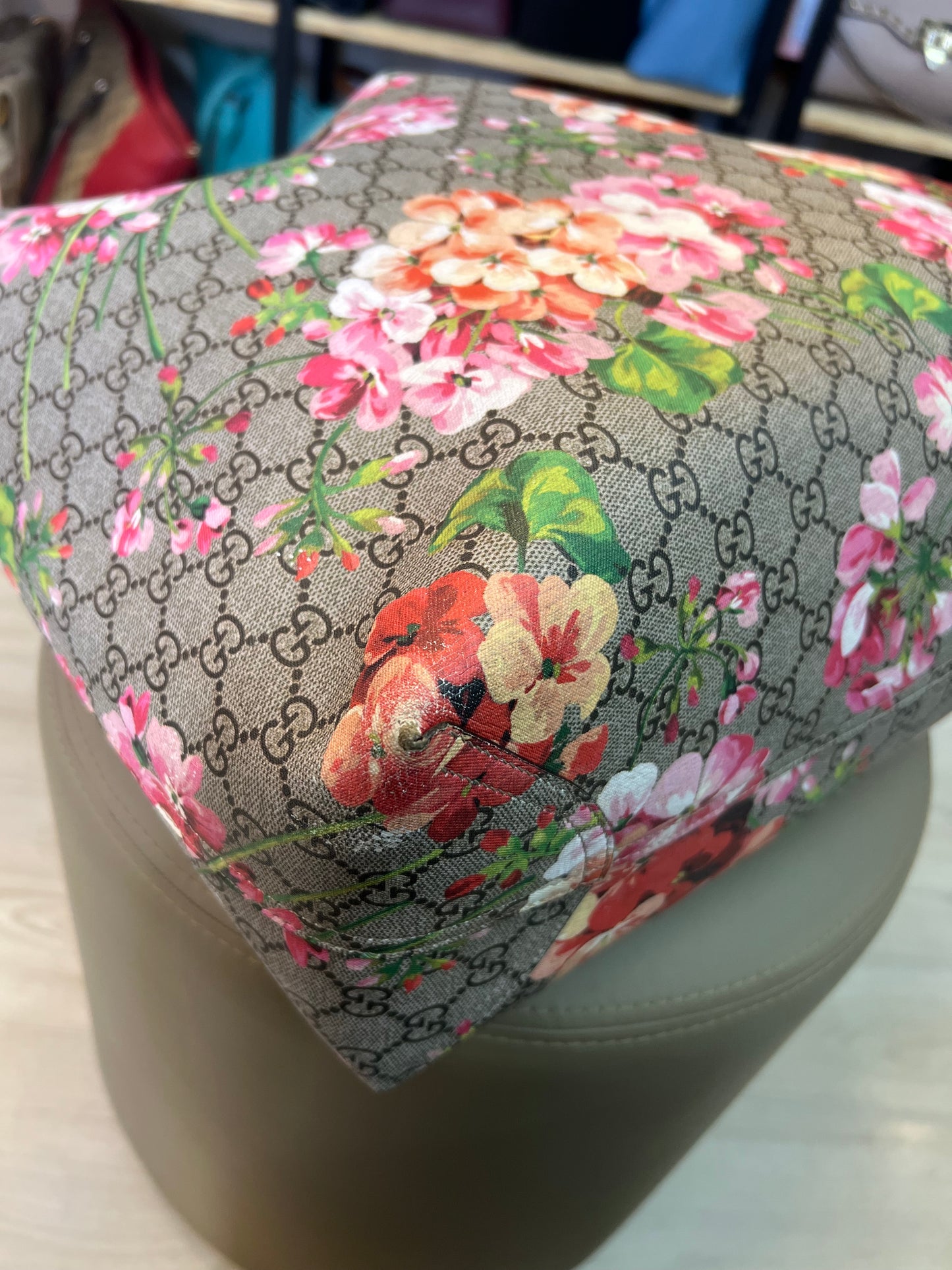 Gucci GG Supreme Blooms Reversible Tote