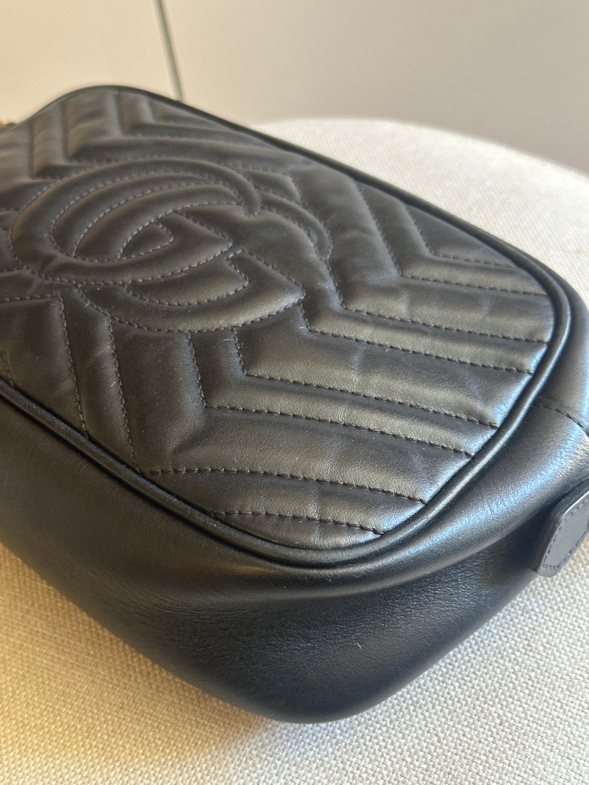 Gucci Marmont Camera bag Preta