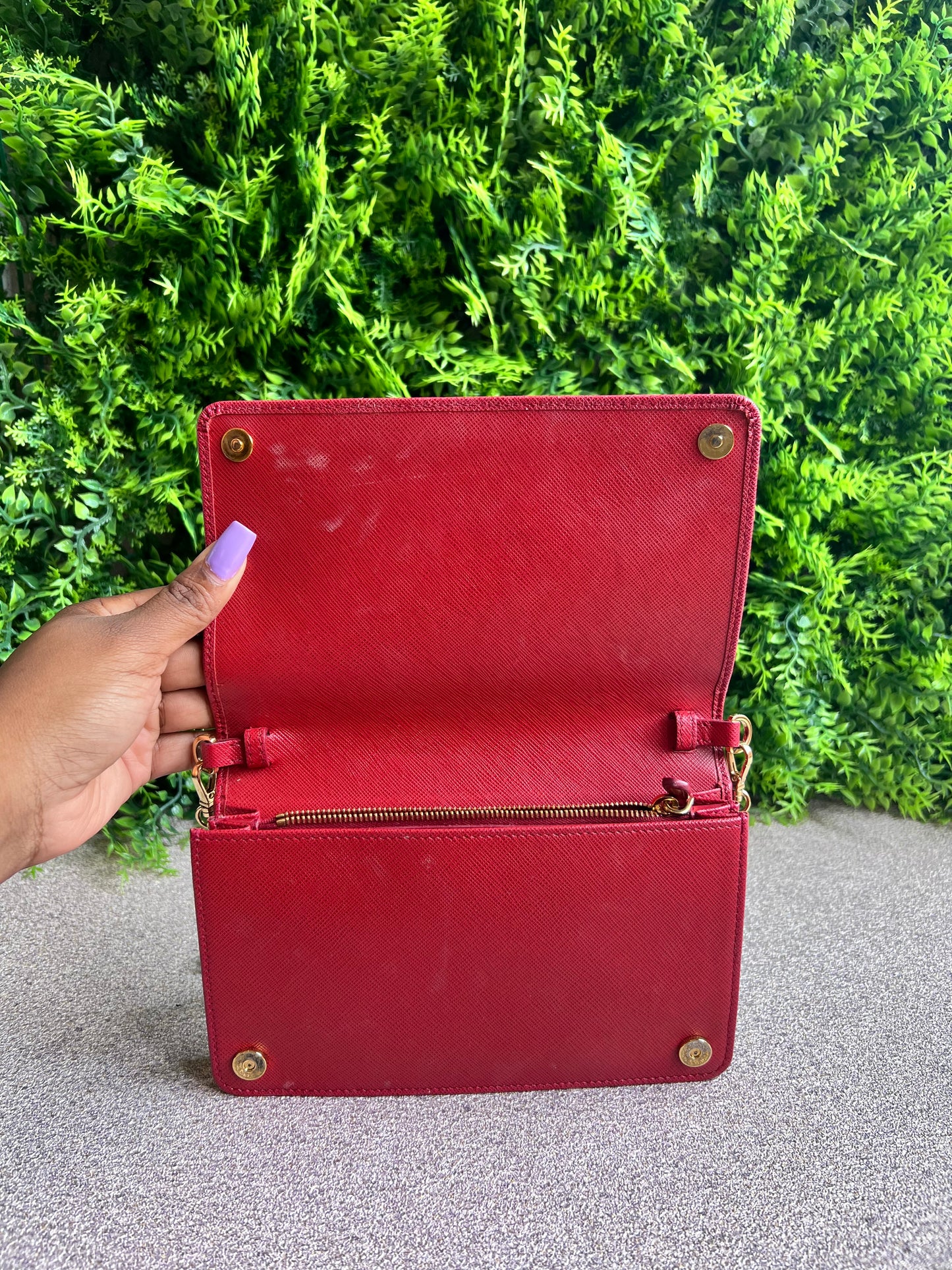 Prada Monograma Chain Vermelha