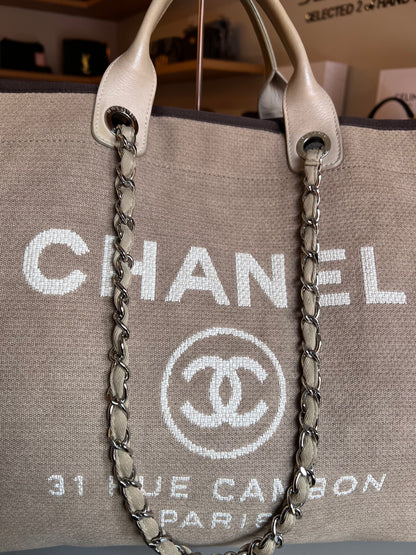 Chanel Deauville bag Maxi