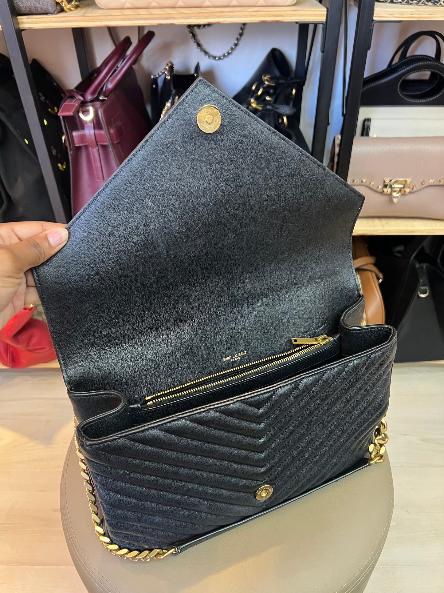 Saint Laurent College em Couro Matelassê Preto