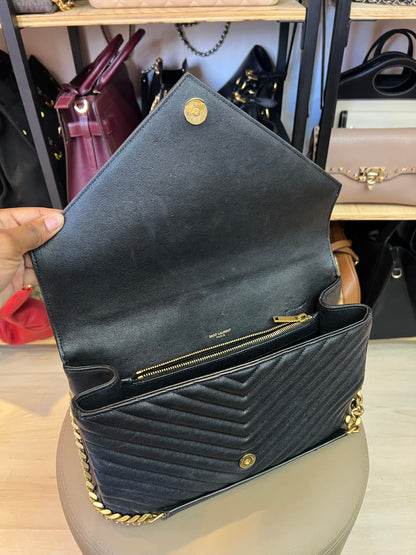 Saint Laurent College em Couro Matelassê Preto