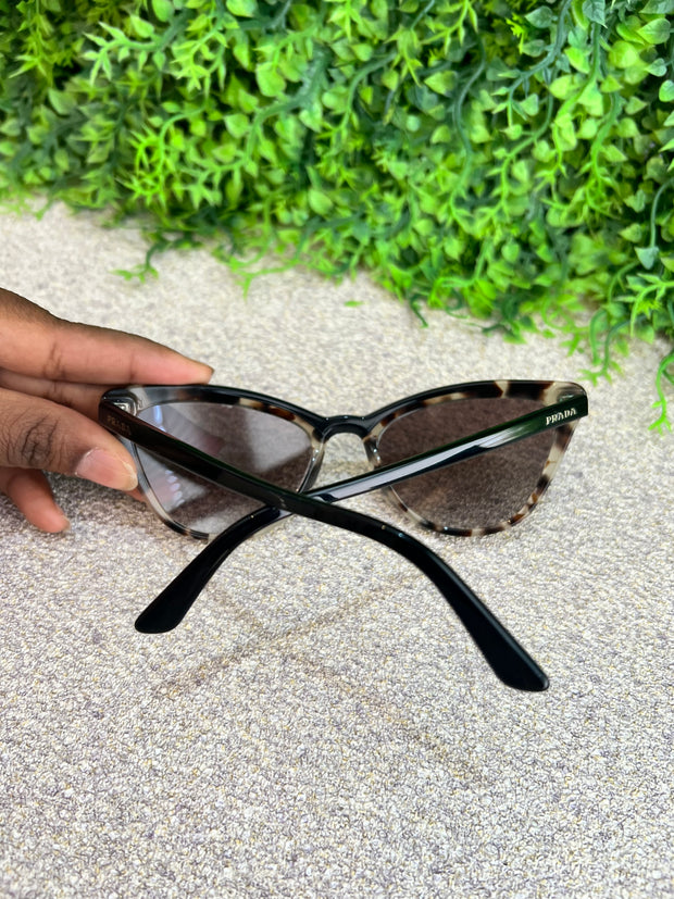 Óculos Prada Tortoise