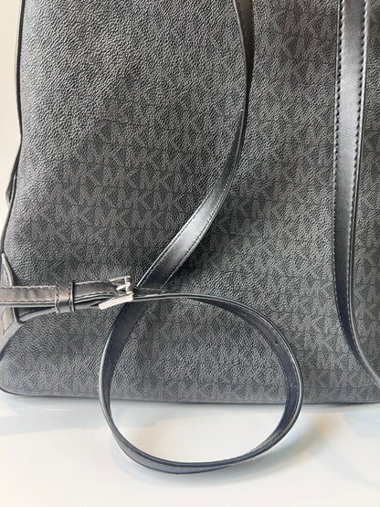 Mochila Michael Kors Monograma