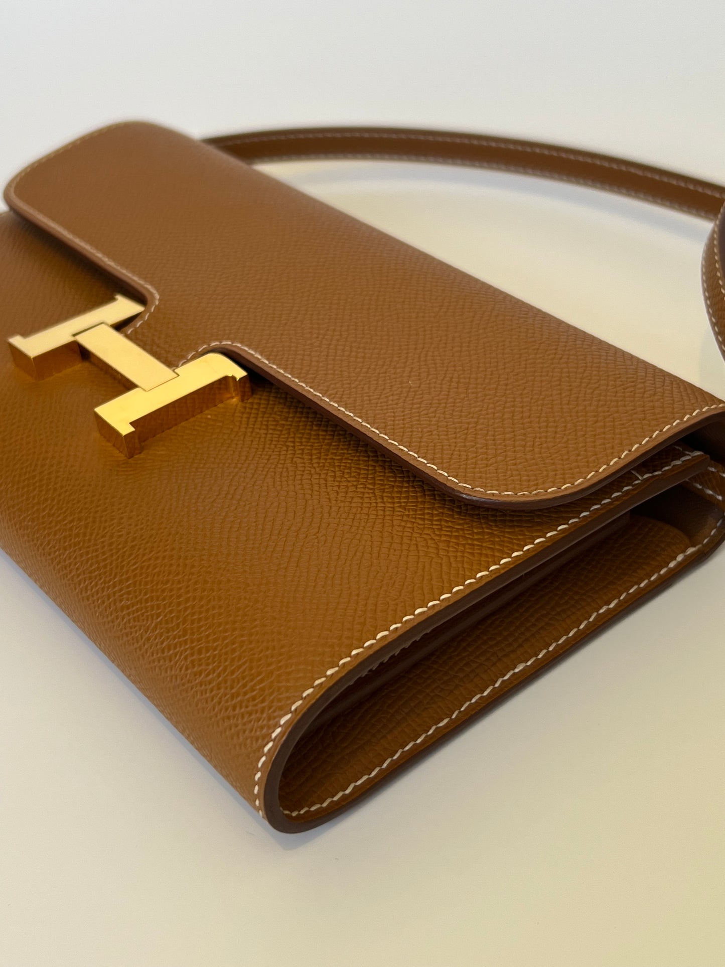 Hermès Constance To Go