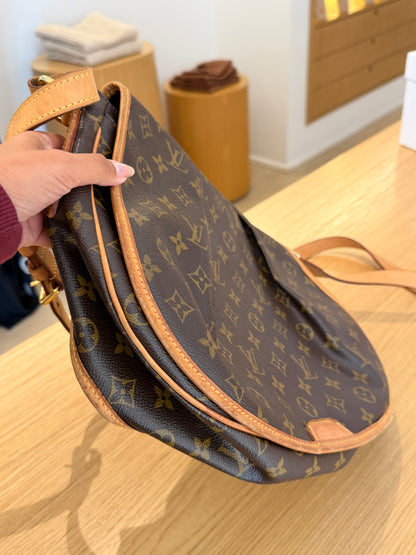 Louis Vuitton Monograma Menilmontant MM