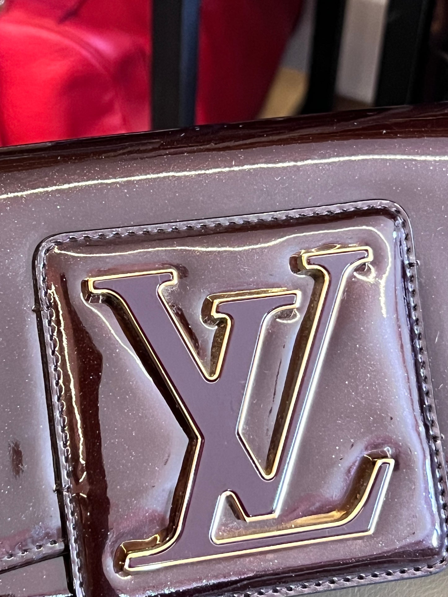 Clutch Louis Vuitton Logo Verniz