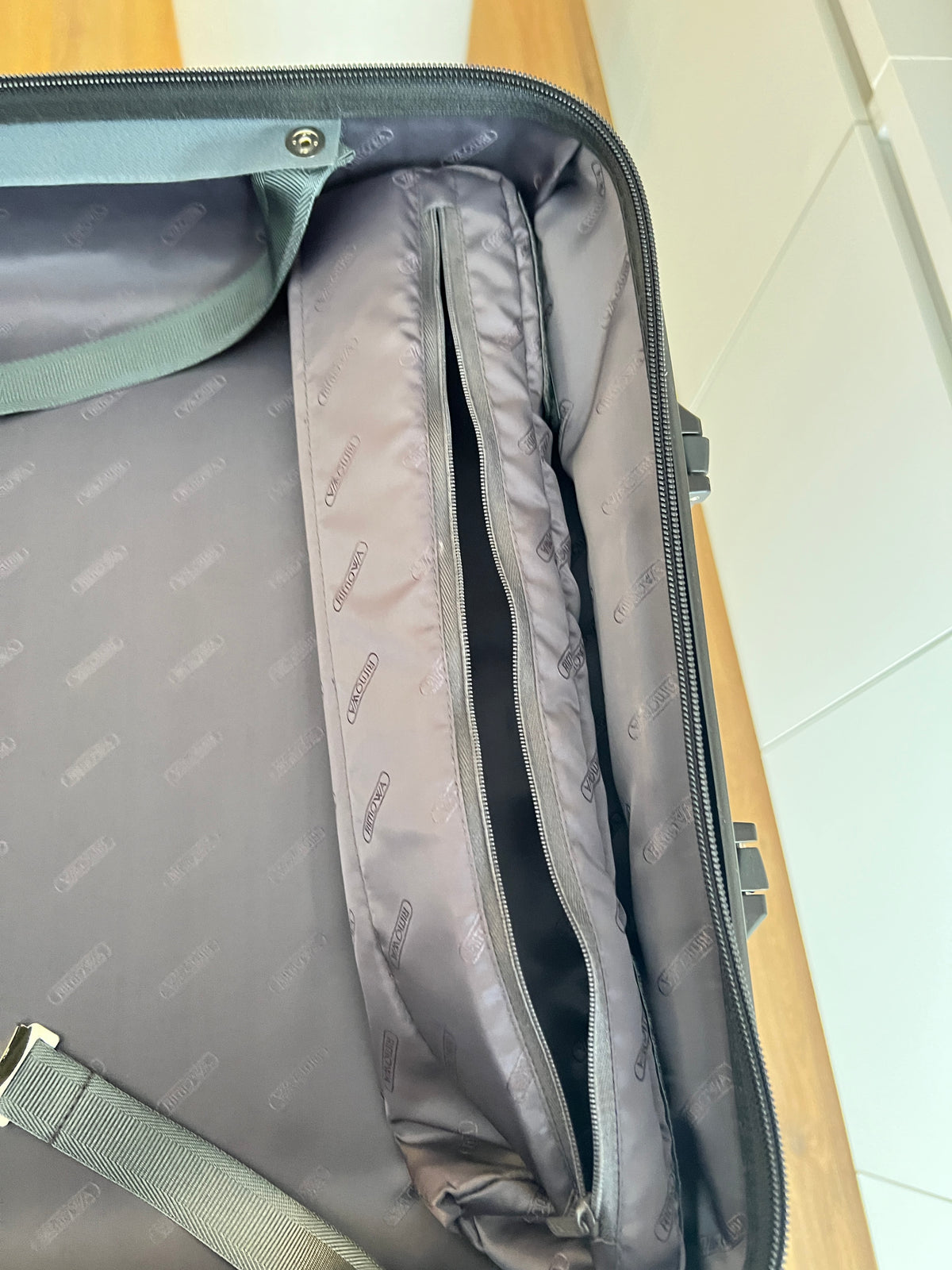 Mala Rimowa Pequena