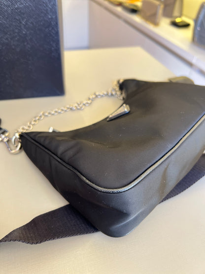 Prada Reedition Nylon Preta