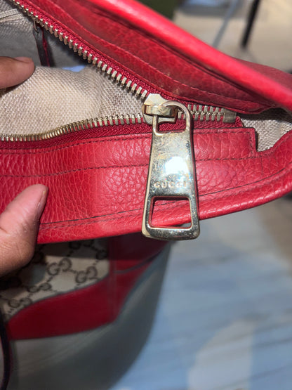 Gucci Bree Monograma Vermelha