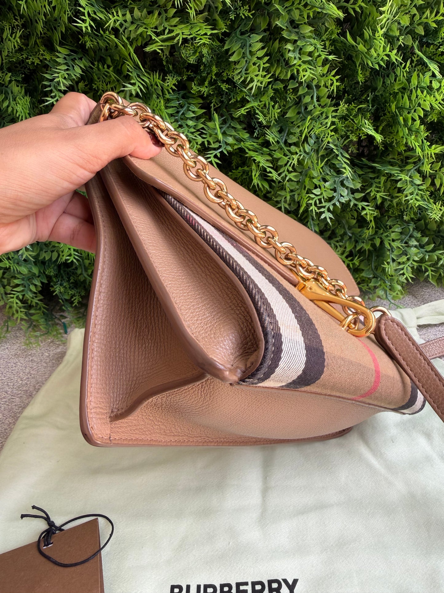 Burberry Macken Check Nude