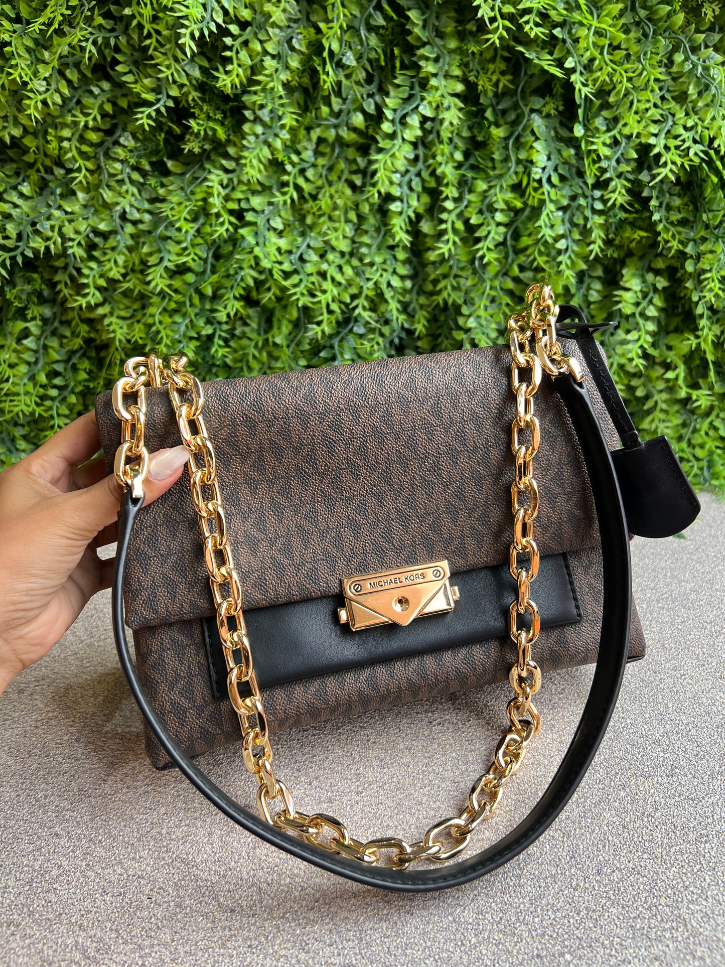 Michael Kors Monograma Lock