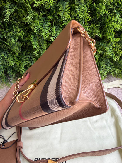 Burberry Macken Check Nude