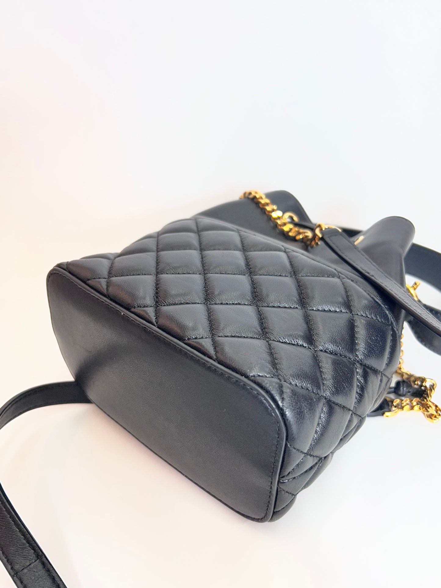 Versace Bucket Shouder Preta