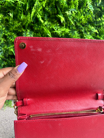 Prada Monograma Chain Vermelha