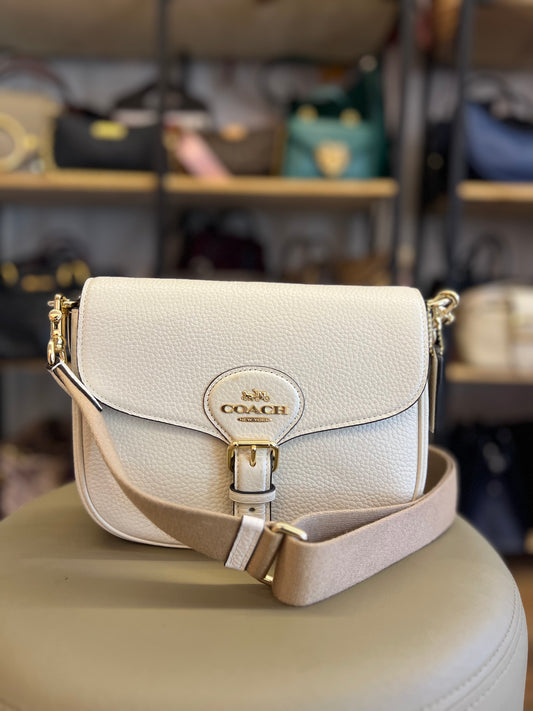 Coach Amelia Saddle Off white