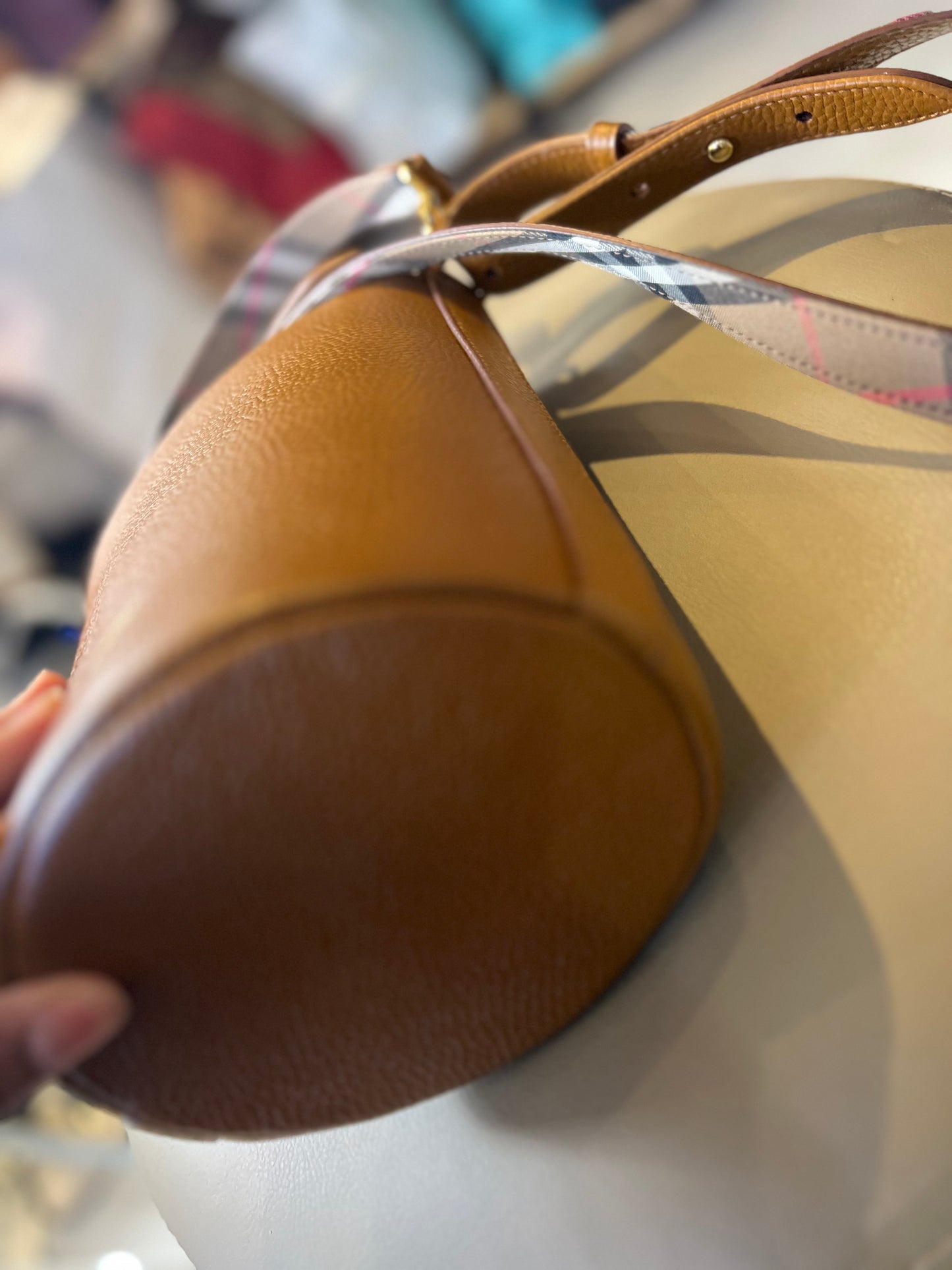 Burberry Lorne Bucket Marrom